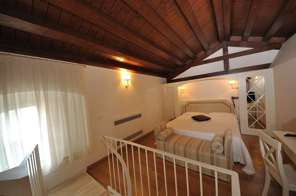Villa Bonocore Maletto Hotel & Spa Cardillo 客房 照片